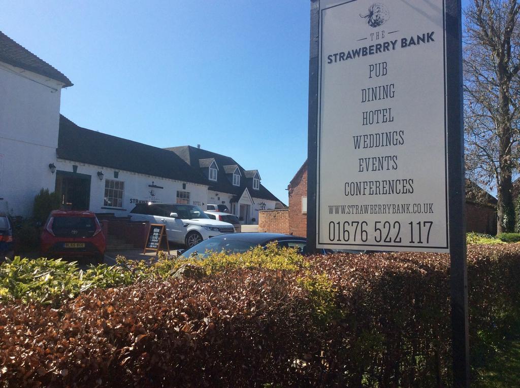 Strawberry Bank Hotel, Nec Meriden  Exterior foto